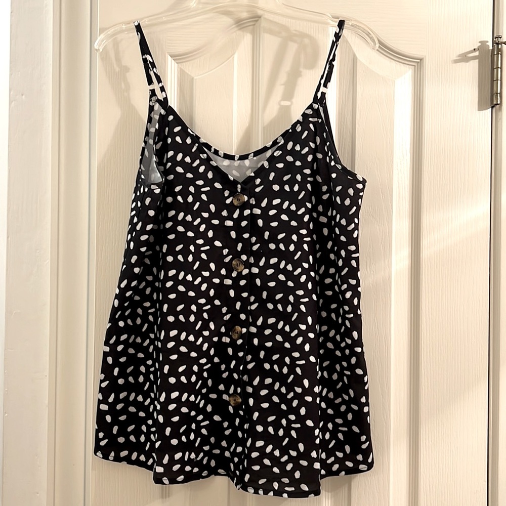 Black/ White top
